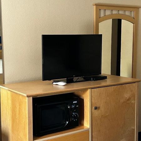 Ameristay Inn & Suites Waverly Eksteriør bilde