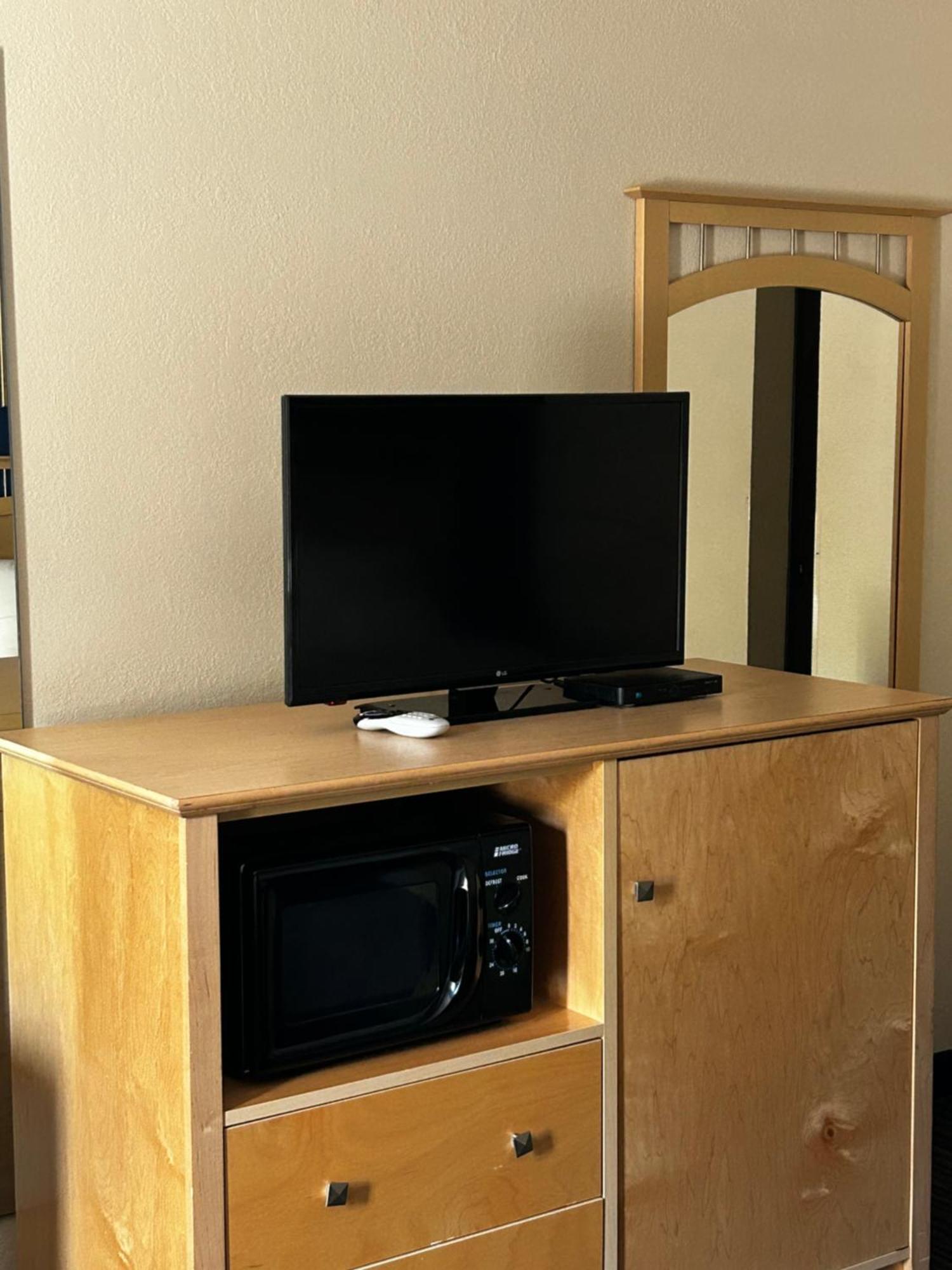 Ameristay Inn & Suites Waverly Eksteriør bilde